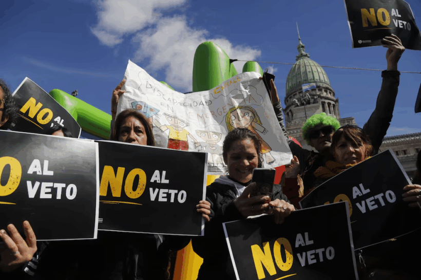 EL GOBIERNO PROMULGÓ LA LEY DE EMERGENCIA EN DISCAPACIDAD, PERO POSTERGÓ SU APLICACIÓN