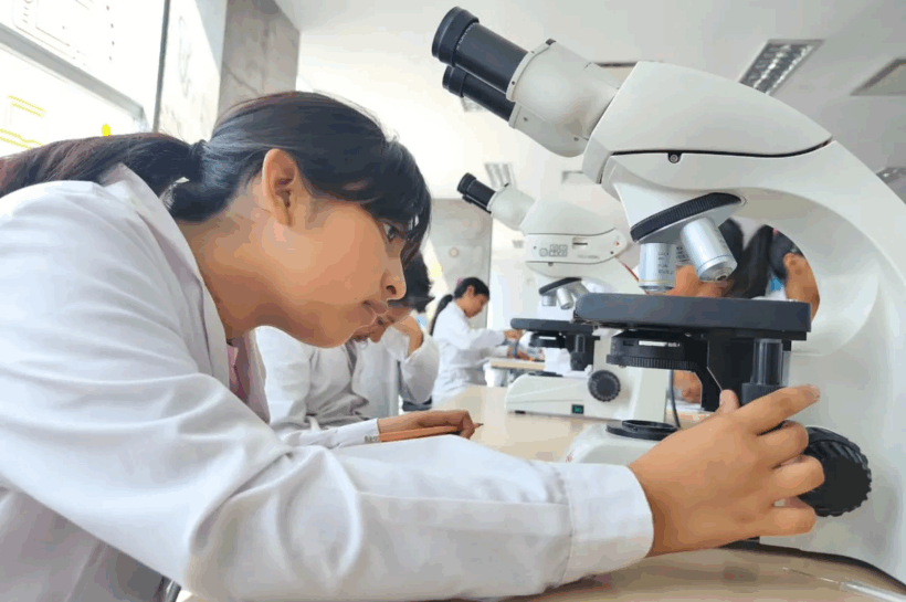 INICIÓ AULA EXPRÉS PARA INTEGRAR TECNOLOGÍA, CREATIVIDAD E INNOVACIÓN